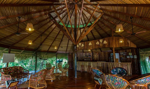 Área de convivência do Juma Amazon Lodge